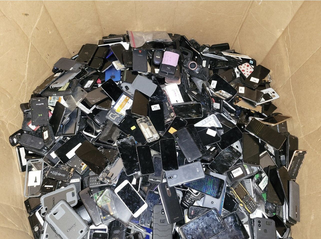 Buy cell phone scrap. Used cell phones