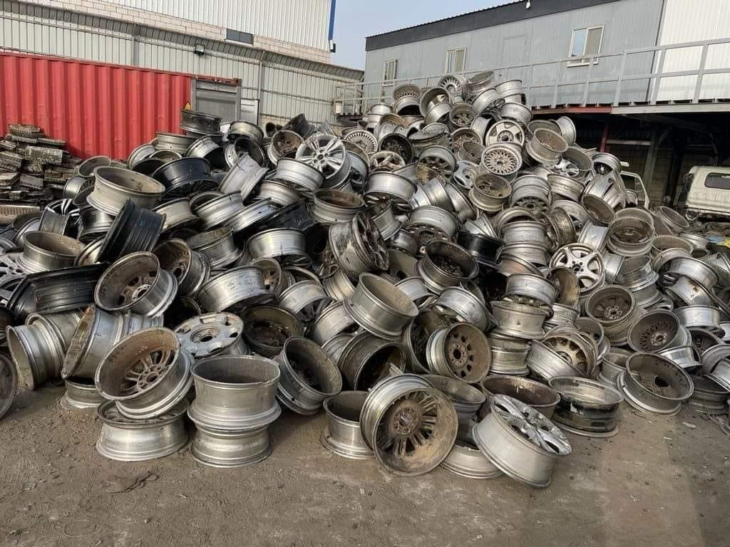 Cheap Aluminum alloy Wheel scrap/Car Wheel scrap/Aluminum alloy Wheel scrap high quality 99.9% purity scrap Aluminum