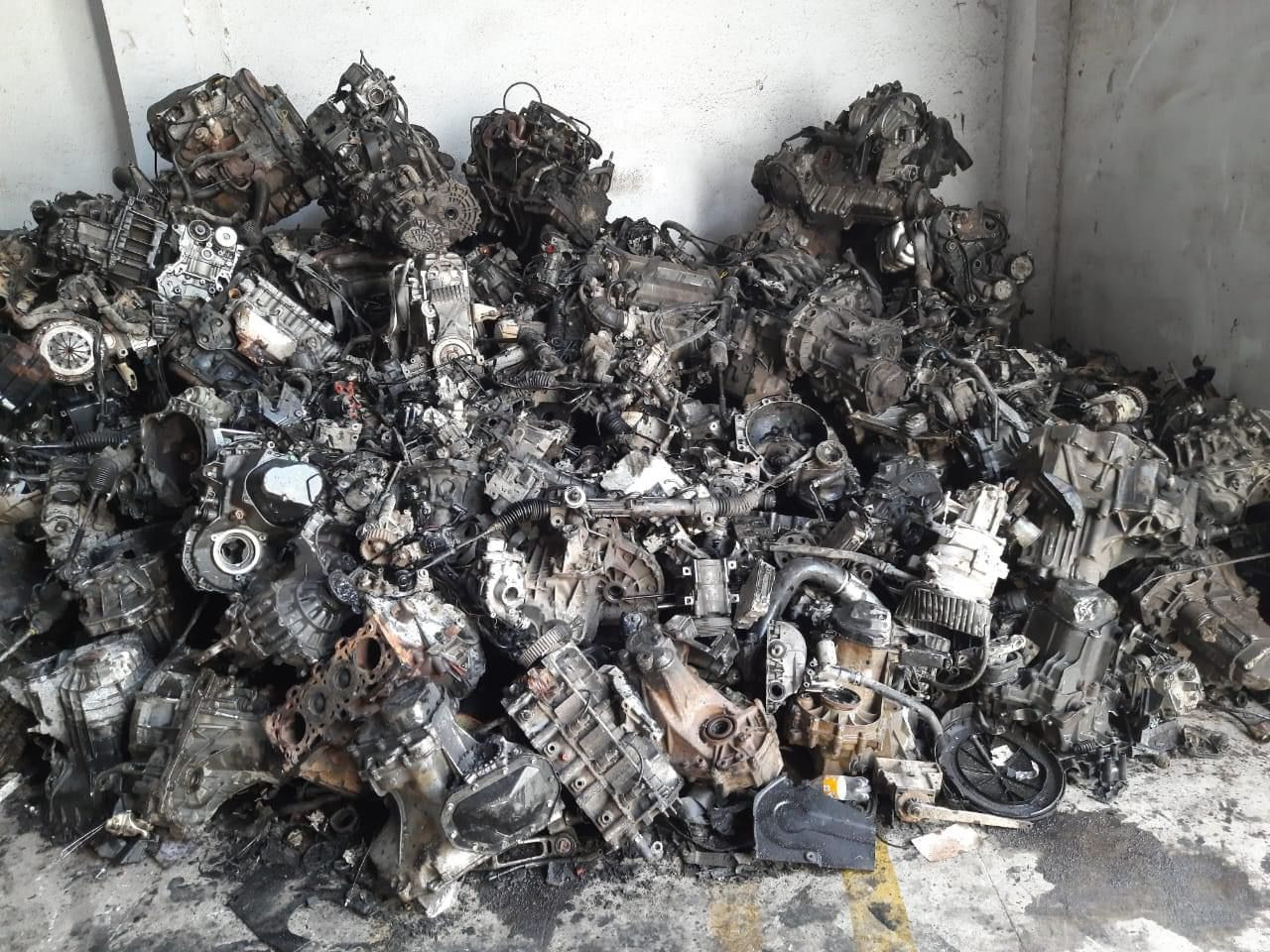 Cheap used engine block scrap engine 99.9 aluminum block scrap