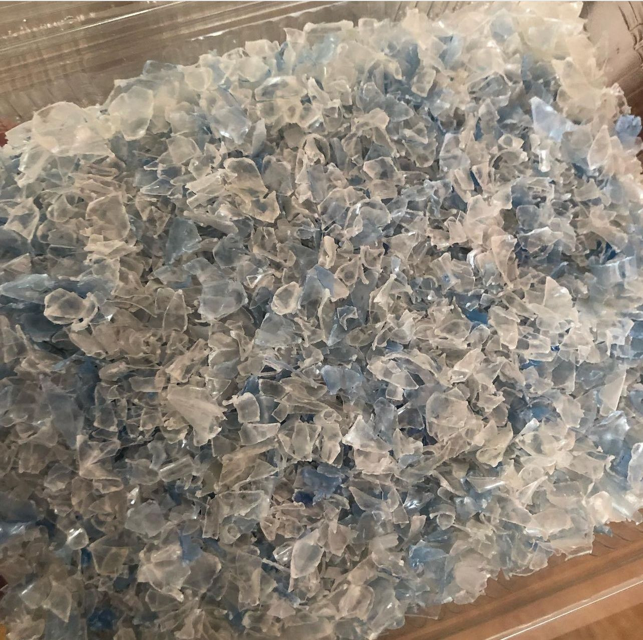 High quality recycled plastic scrap flakes/PET pellets in bottles for sale at a low price